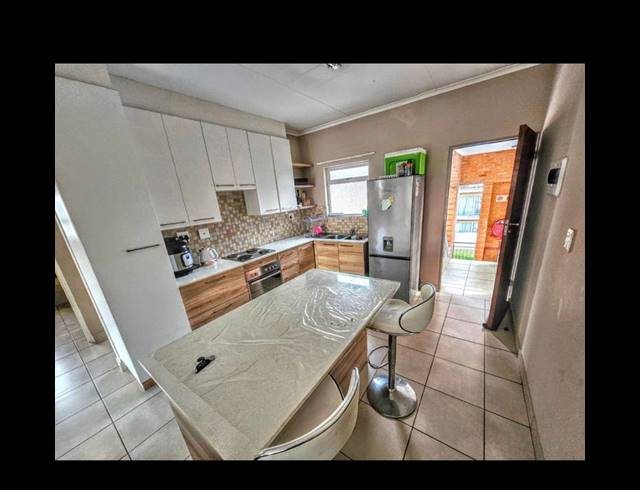 2 BEDROOM APARTMENT FOR SALE IN MONTANA PARK